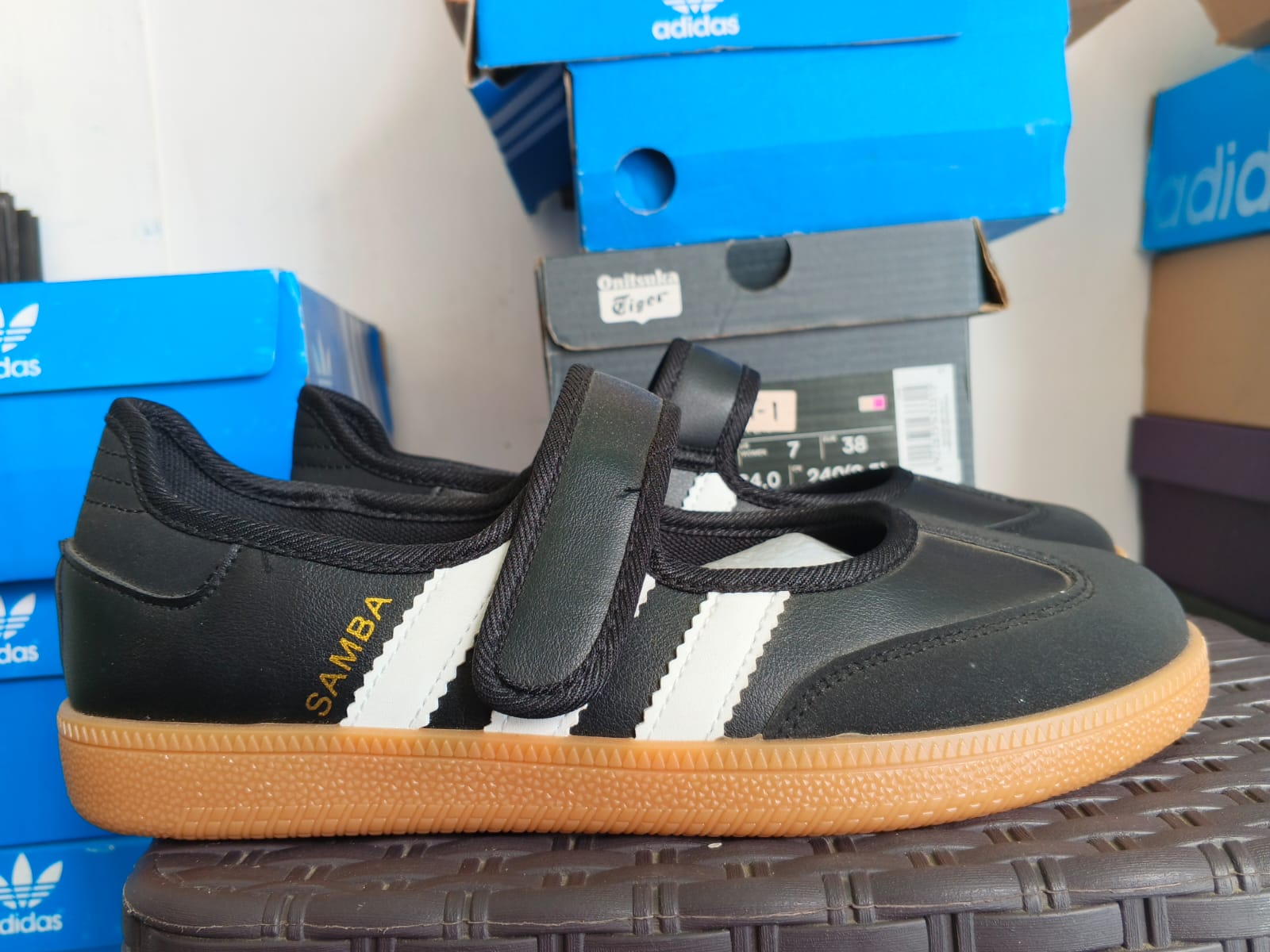 Adidas Samba Jane Size 38