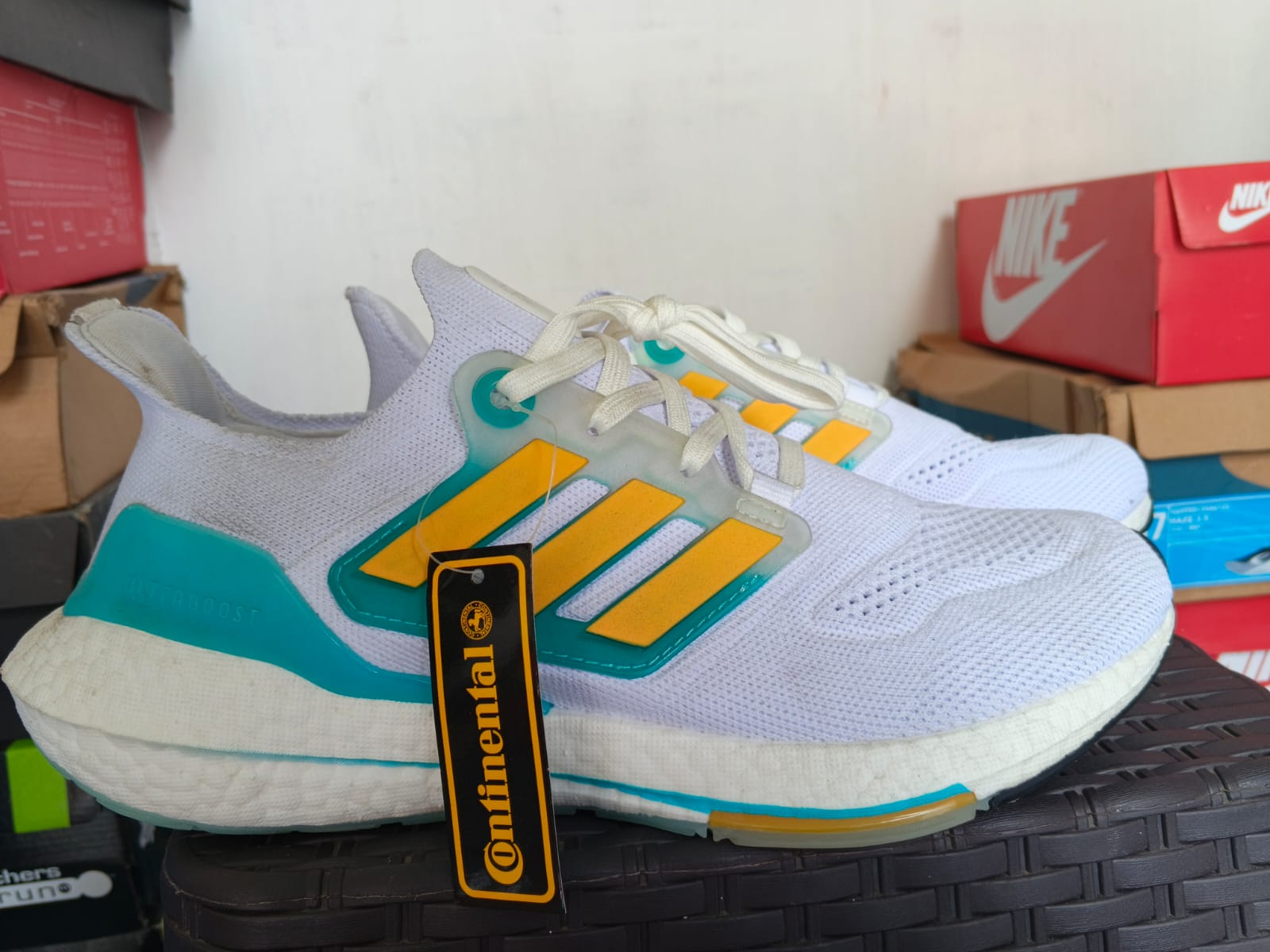 Adidas Ultra Boost Size 42